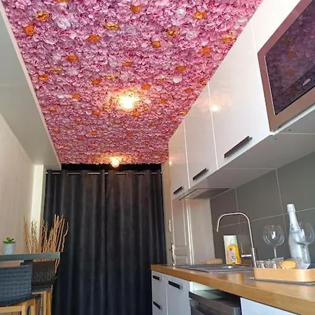Appartement Balneo Et Sauna Prives The Red Room Mauguio Exterior foto