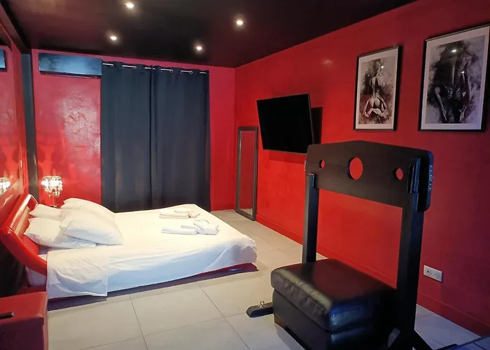 Appartement Balneo Et Sauna Prives The Red Room