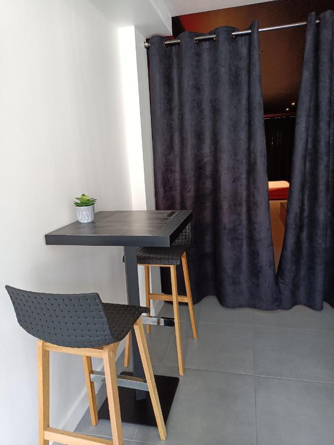 Balneo Et Sauna Prives The Red Apartment