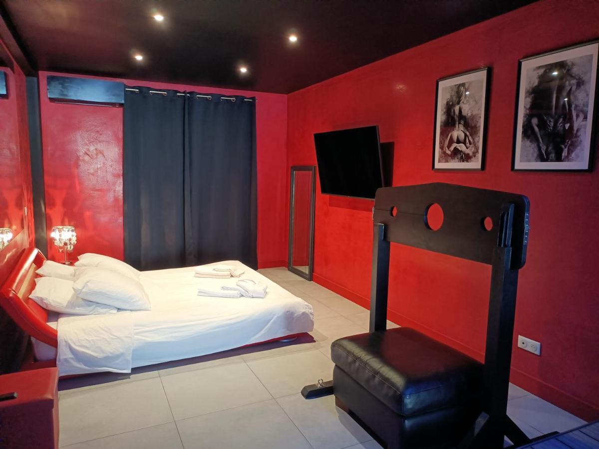 Apartment Balneo Et Sauna Prives The Red *